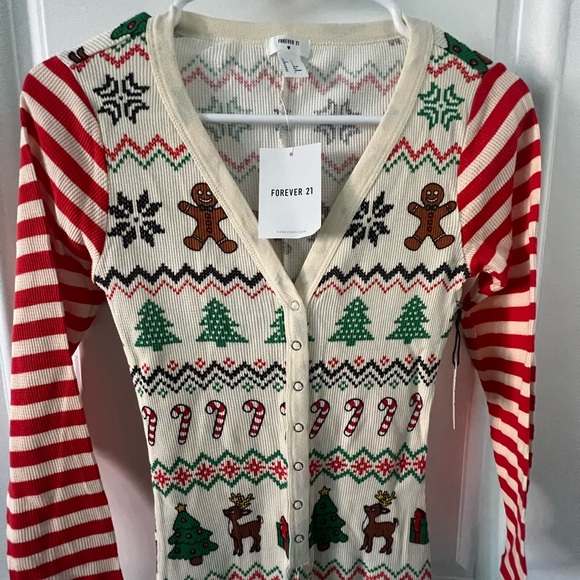 Christmas Print Pajama Jumpsuit - Picture 5 of 11